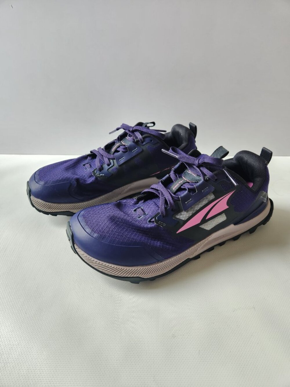 Altra Lone Peak 7 Women’s 9.5 Purple Pink Trail Running Hiking Shoes Sneakers